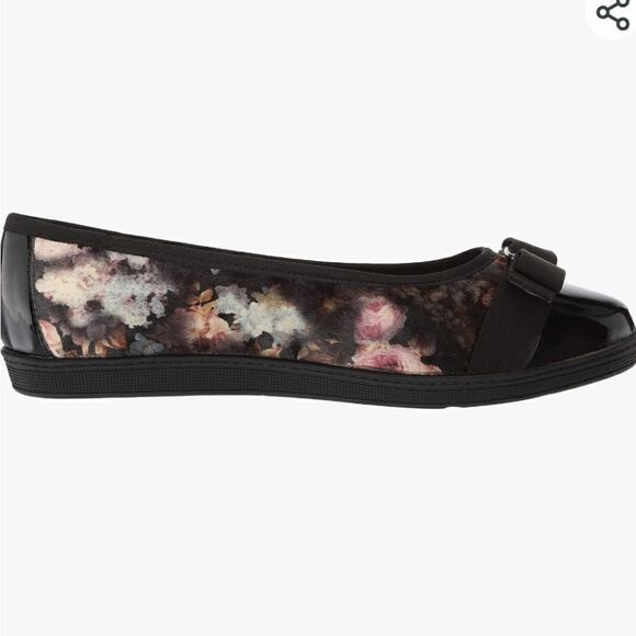 Soft Style Women's Faeth Ballet Flat - Picture 3 of 9